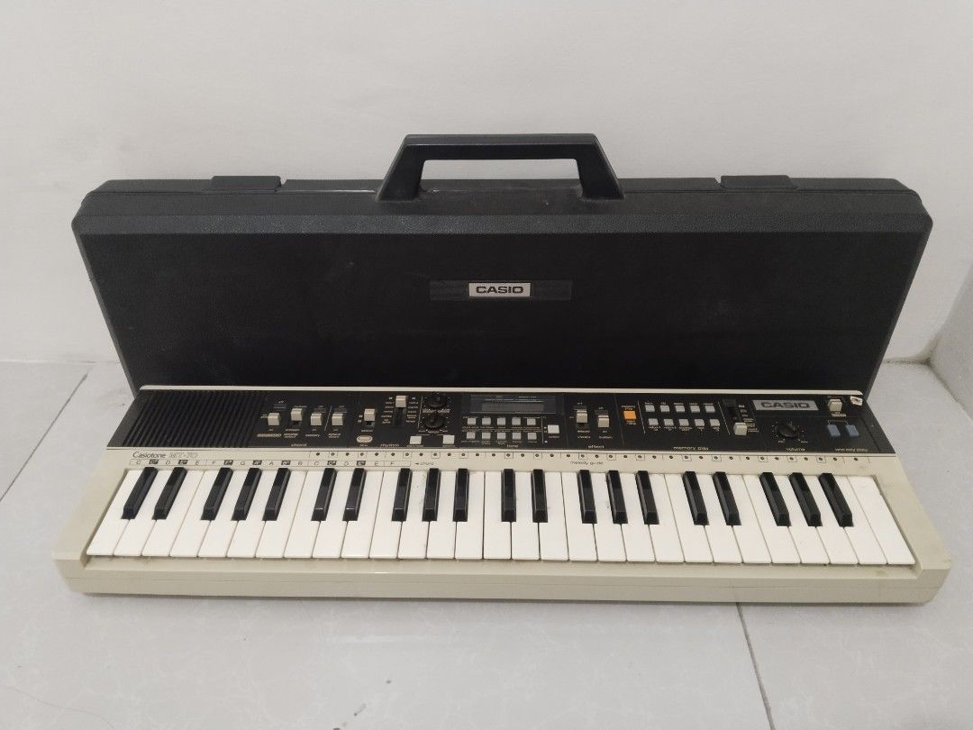 Achetez Casio Casiotone MT 70 Vintage Synthesizer B Stock Moins cher